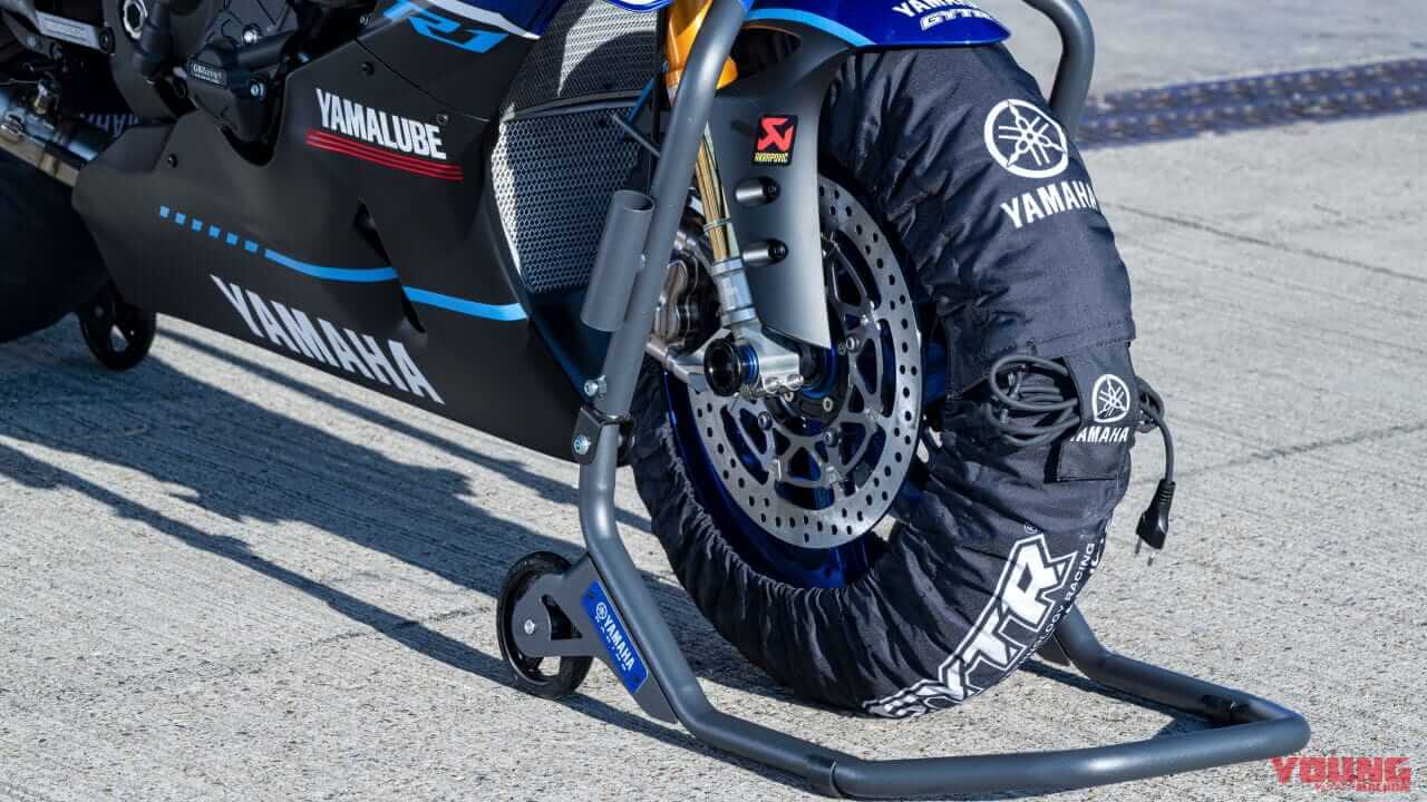 ヤマハ|YZF-R1|欧州仕様|GYTR|2025年モデル|ヤマハから羽根つきアールワン登場! レースベース車と上級仕様のGYTRがあり、性能向上のオプションパーツも多数【欧州】