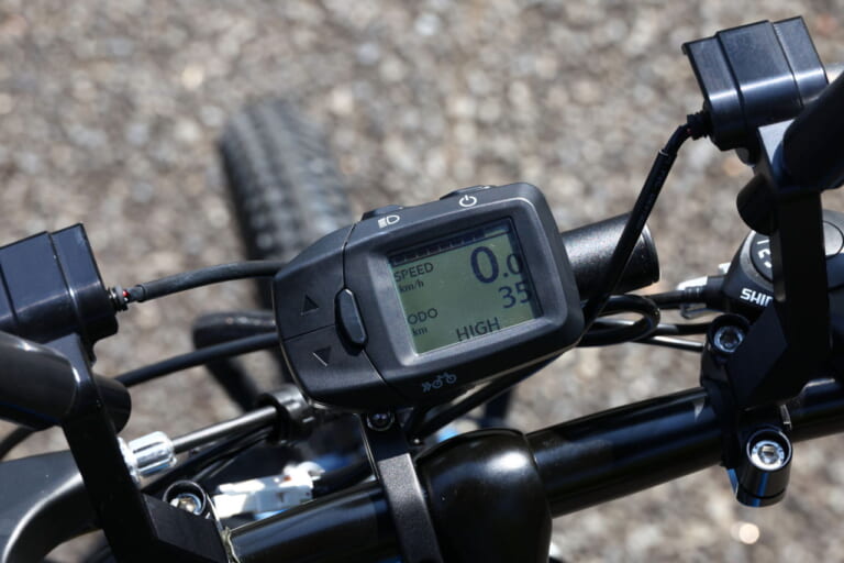 スズキ|イーポ|【速報】原動機付自転車、令和に新生!! スズキ「e-PO」はシンプルさと便利さを突き詰めた新しい電動モペッドだった【試乗インプレッション】