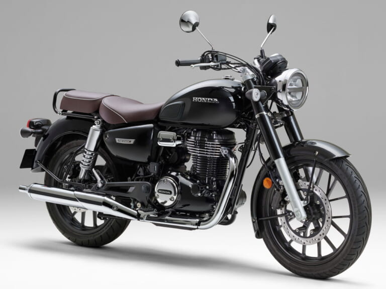 ホンダ|GB350C|2024年モデル|ホンダ新型「GB350C」は66万8800円で10月10日発売!! クラシカルな意匠でマフラーやシートの造りも異なる