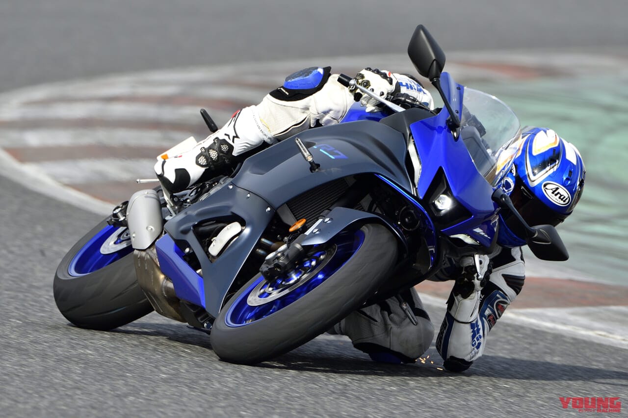 |【新刊案内】付録はヤマハ謹製ステッカー!「ヤマハモーターラボfor R7・メモリアルファンブック」本日9/18からAmazonにて販売スタート