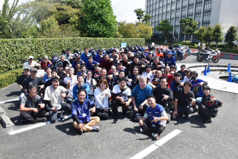 ヤマハ|YZF-R7|ヤマハモーターラボfor R7 メモリアルファンブック|【新刊案内】付録はヤマハ謹製ステッカー!「ヤマハモーターラボfor R7・メモリアルファンブック」本日9/18からAmazonにて販売スタート