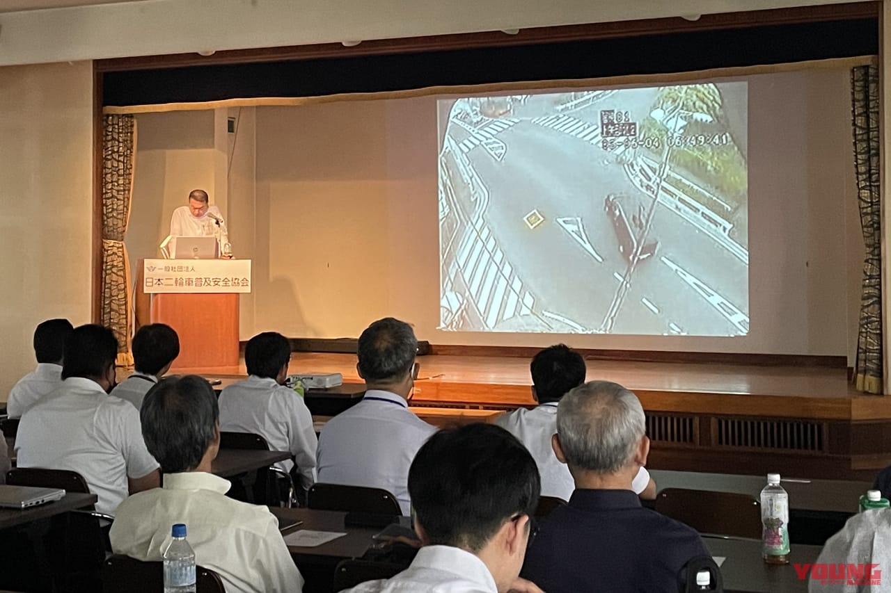 |ニーリン&たぬゴーもフムフム! ジャパンライダースが「二輪車の安全運転を考える」シンポジウムを開催