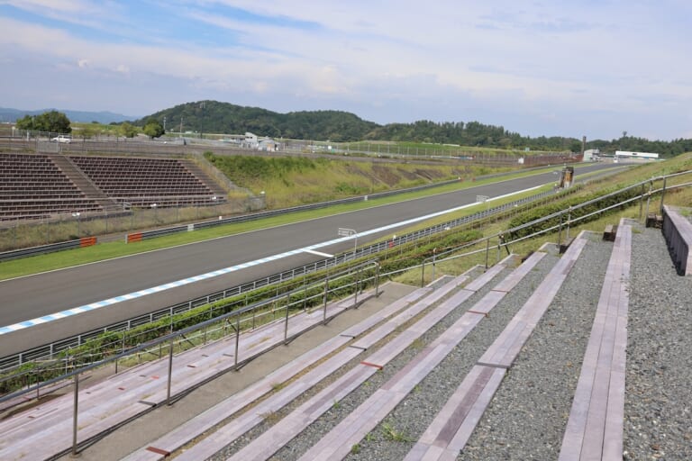 【MotoGP日本GP 10/4~6開催!】まだ間に合う!? 今どこの席が空いてる? WEBヤングマシン｜新車バイクニュース