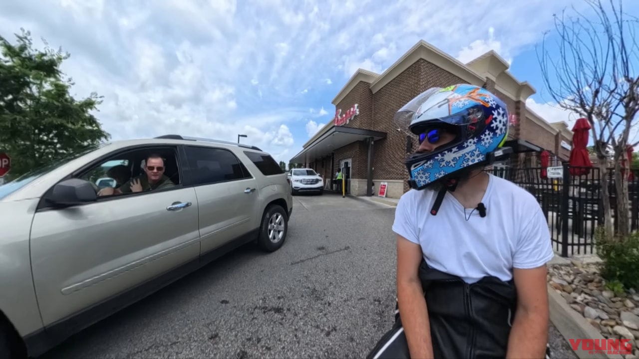 |走るiPadは1回の充電で1200km移動可能?! ホンダ「モトコンパクト」を購入したYouTuberがやりたい放題