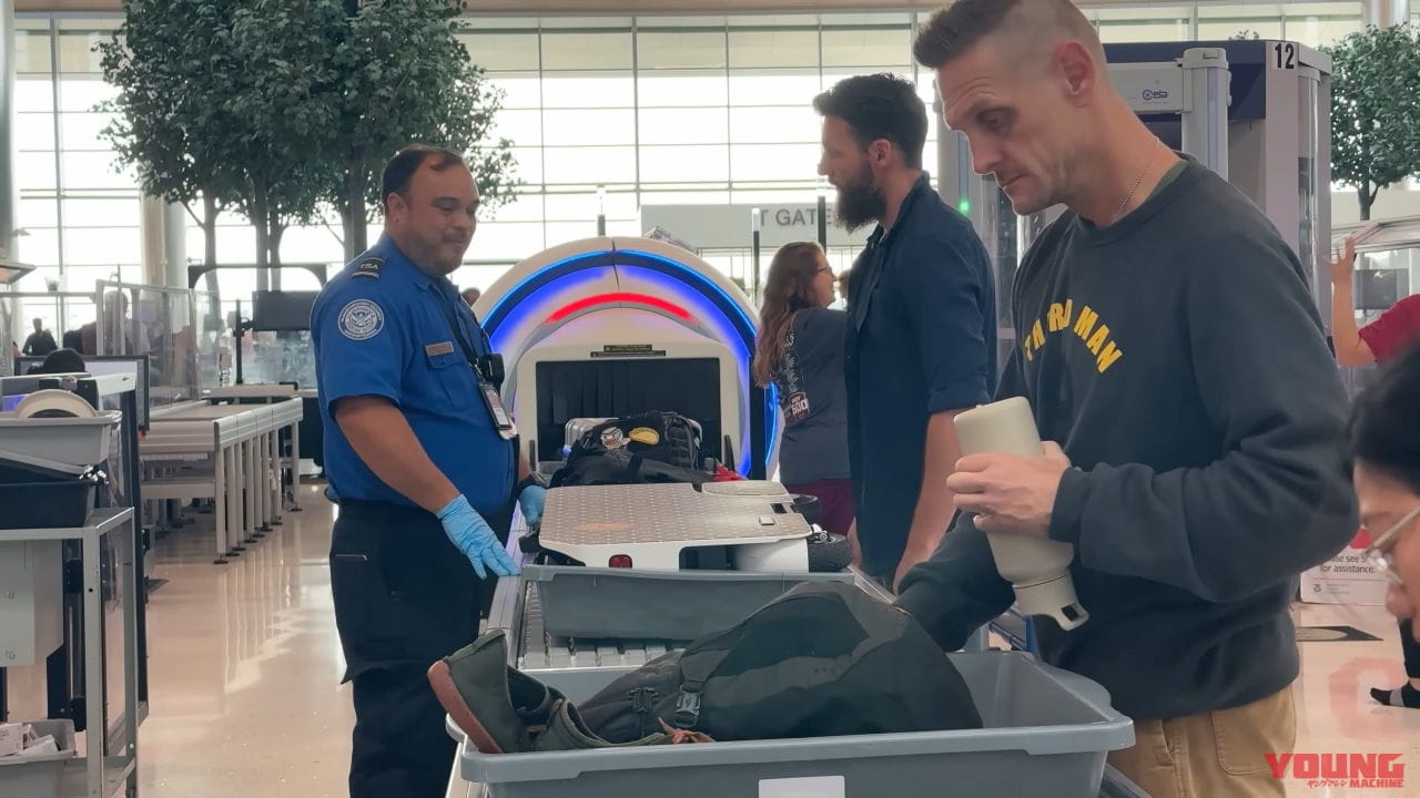 |走るiPadは1回の充電で1200km移動可能?! ホンダ「モトコンパクト」を購入したYouTuberがやりたい放題