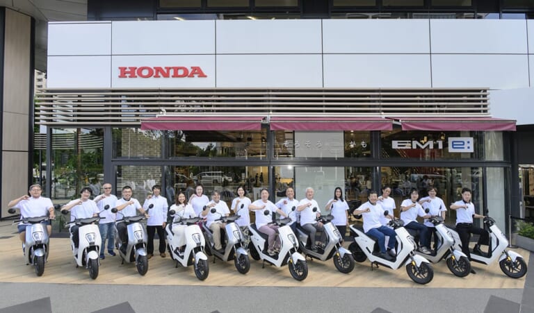 モニター参加者|【ドリカム中村正人】自分でデザインしたバイクを披露! 「吉田美和にはまだナイショ」