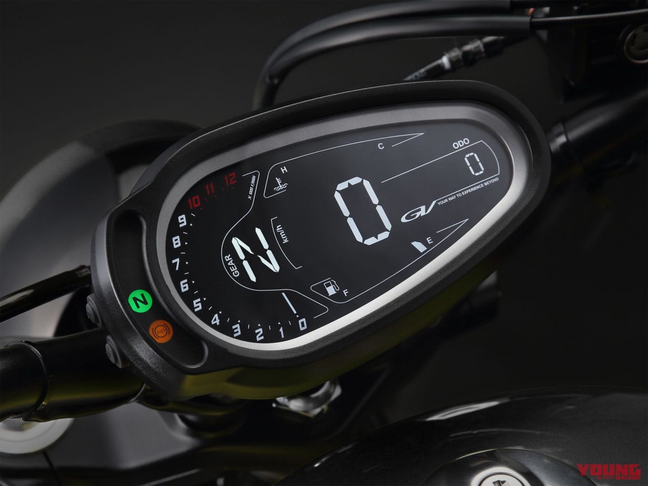 ヒョースン|GV250S-EVO Supreme(シュプリーム)|独尊の水冷V型2気筒クルーザーに待望の250が登場! ヒョースン「GV250」シリーズ3機種を一挙発売