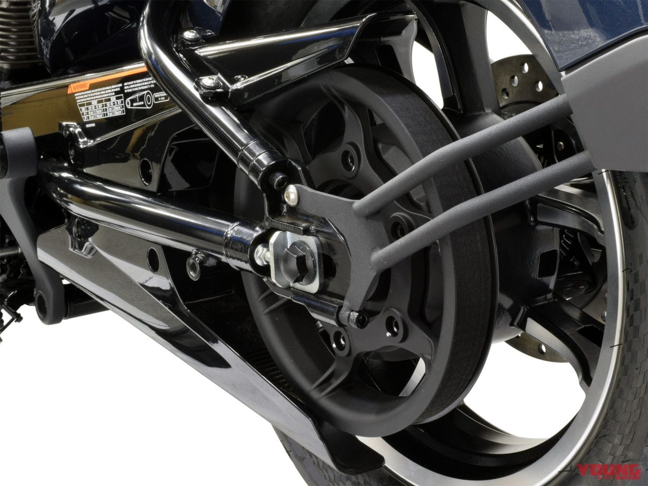 |独尊の水冷V型2気筒クルーザーに待望の250が登場! ヒョースン「GV250」シリーズ3機種を一挙発売