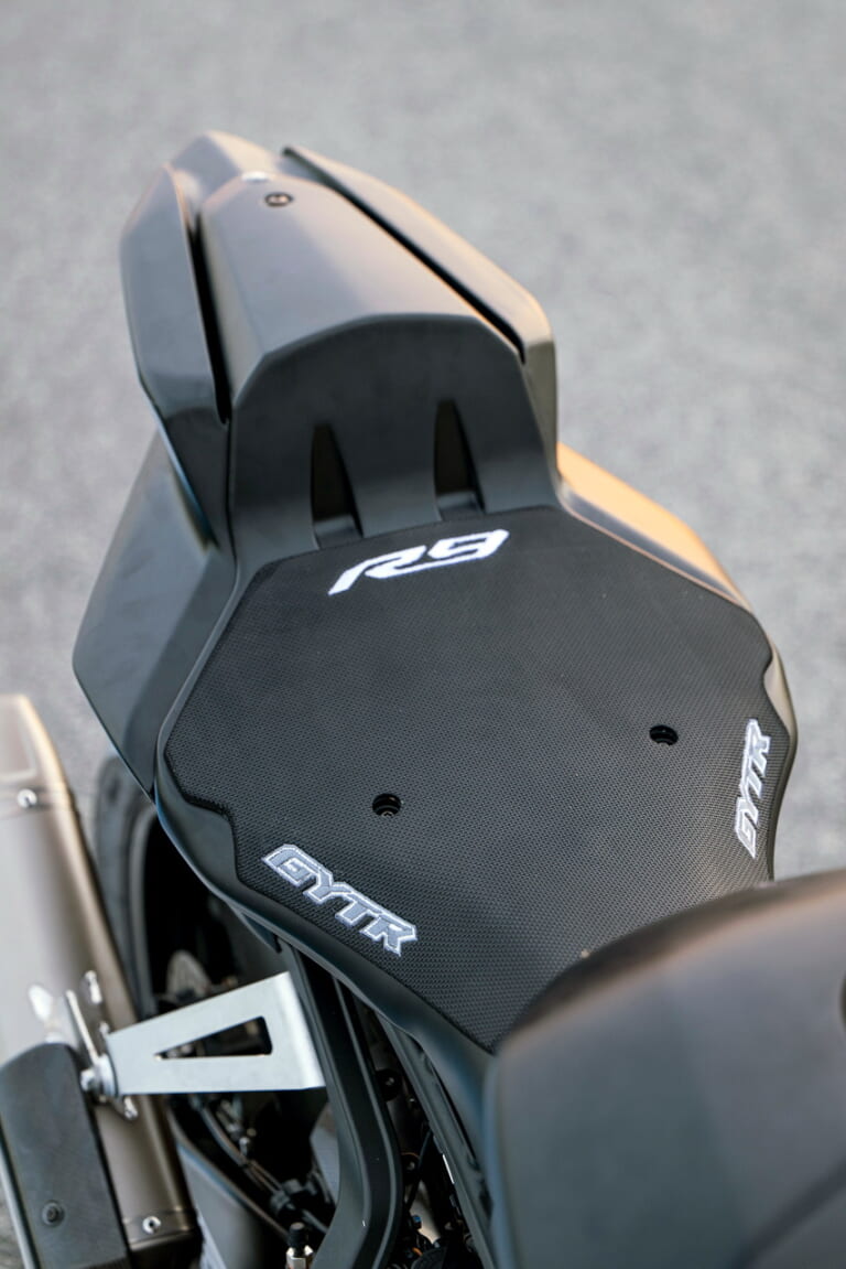 R9レース仕様