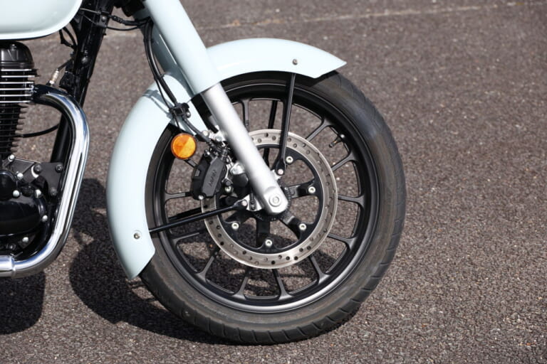 ホンダ|GB350C|試乗インプレッション|ホンダの新型「GB350C」に乗った! 重厚さと上質感をプラスした、ピュア単気筒の最新版【試乗インプレ】