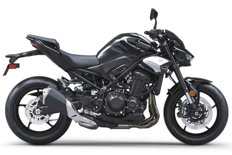 カワサキ|Z900|北米仕様|2025年モデル|進化は900から! カワサキが新型「Z900」「Z900 SE」を発表、新デザインのほか燃費改善やカワサキ初のナビ機能も獲得【海外】