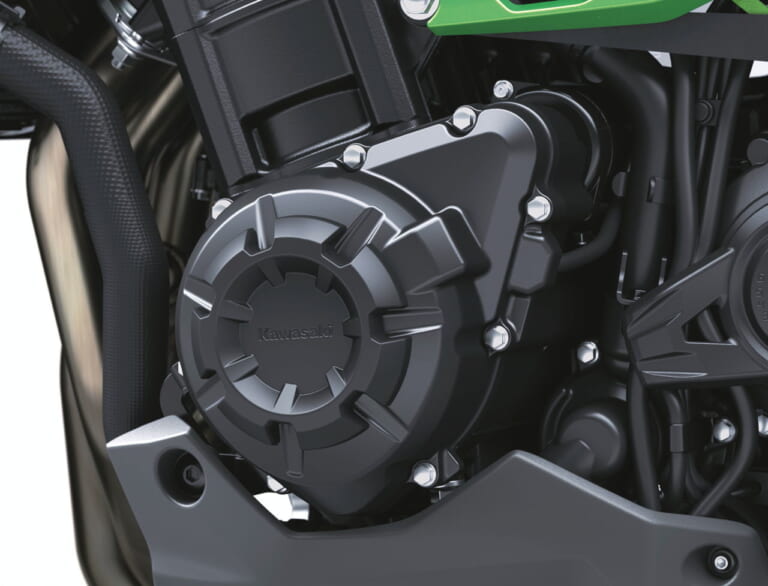カワサキ|Z900|北米仕様|2025年モデル|進化は900から! カワサキが新型「Z900」「Z900 SE」を発表、新デザインのほか燃費改善やカワサキ初のナビ機能も獲得【海外】