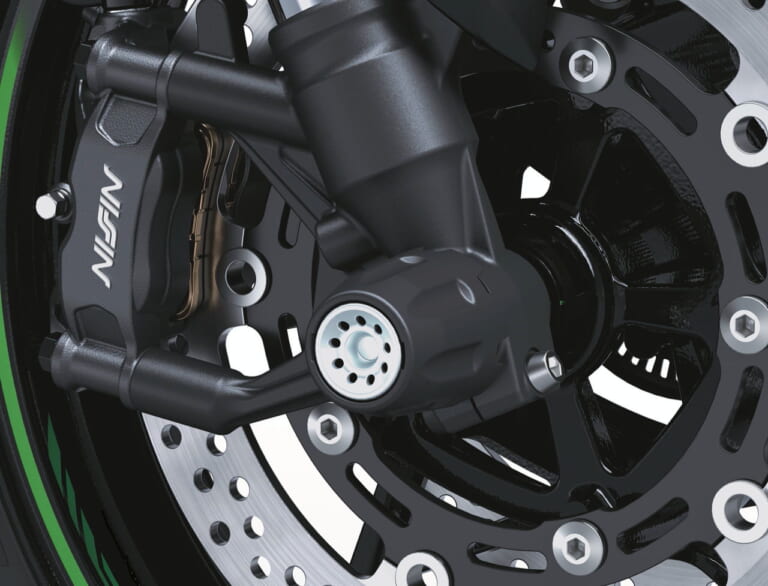 カワサキ|Z900|北米仕様|2025年モデル|進化は900から! カワサキが新型「Z900」「Z900 SE」を発表、新デザインのほか燃費改善やカワサキ初のナビ機能も獲得【海外】