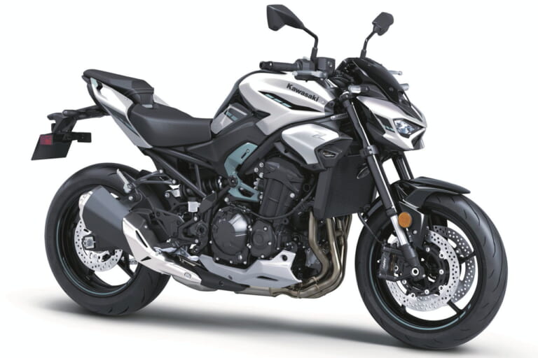 カワサキ|Z900|北米仕様|2025年モデル|進化は900から! カワサキが新型「Z900」「Z900 SE」を発表、新デザインのほか燃費改善やカワサキ初のナビ機能も獲得【海外】