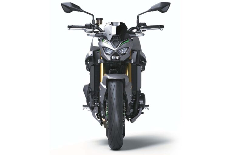 カワサキ|Z900 SE|北米仕様|2025年モデル|進化は900から! カワサキが新型「Z900」「Z900 SE」を発表、新デザインのほか燃費改善やカワサキ初のナビ機能も獲得【海外】