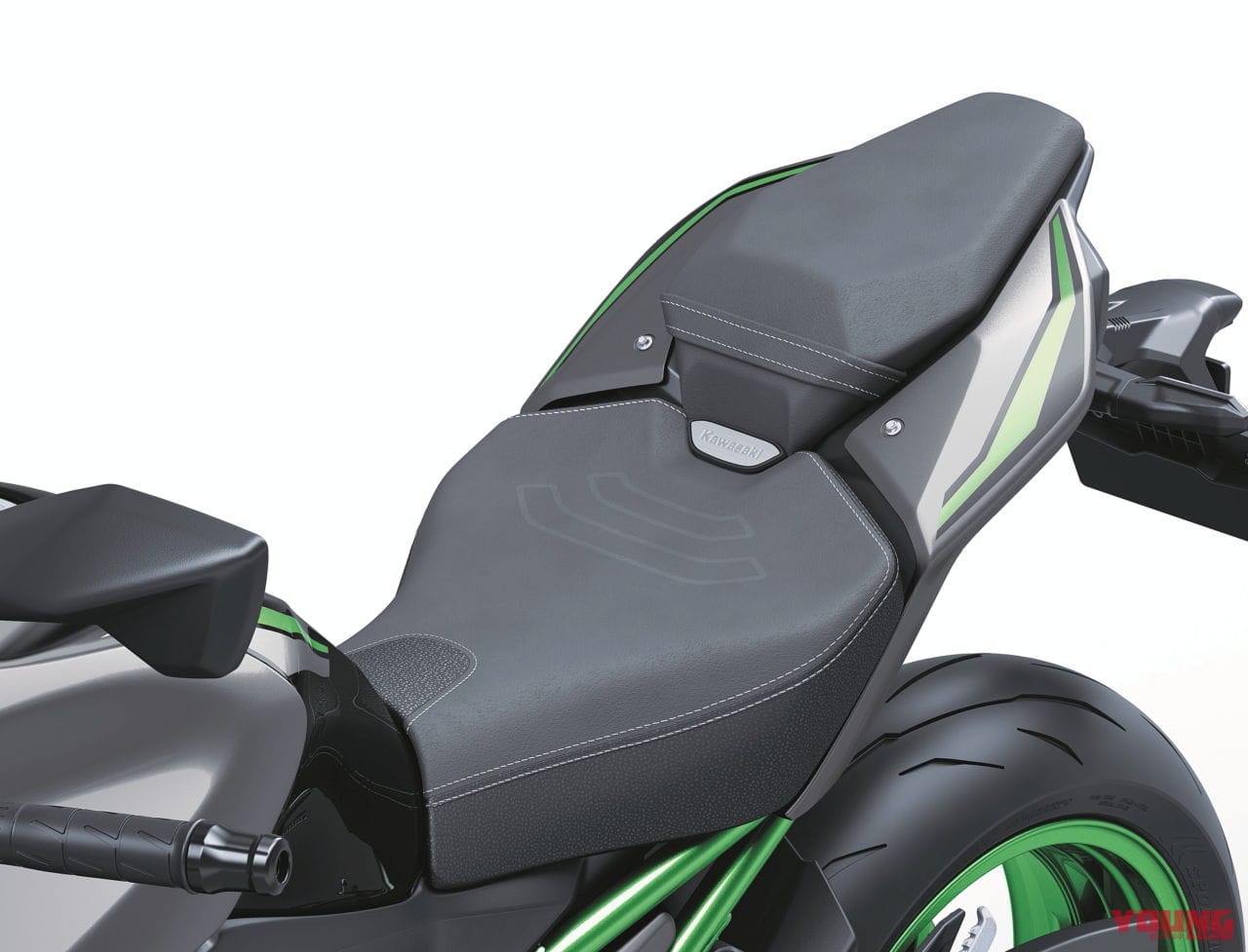 カワサキ|Z900 SE|北米仕様|2025年モデル|進化は900から! カワサキが新型「Z900」「Z900 SE」を発表、新デザインのほか燃費改善やカワサキ初のナビ機能も獲得【海外】