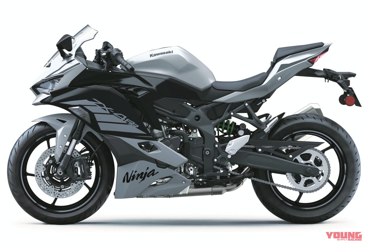|銀のRRって日本にないやつ! カワサキ「ニンジャZX-4RR/4R」の2025年モデルが登場【海外】