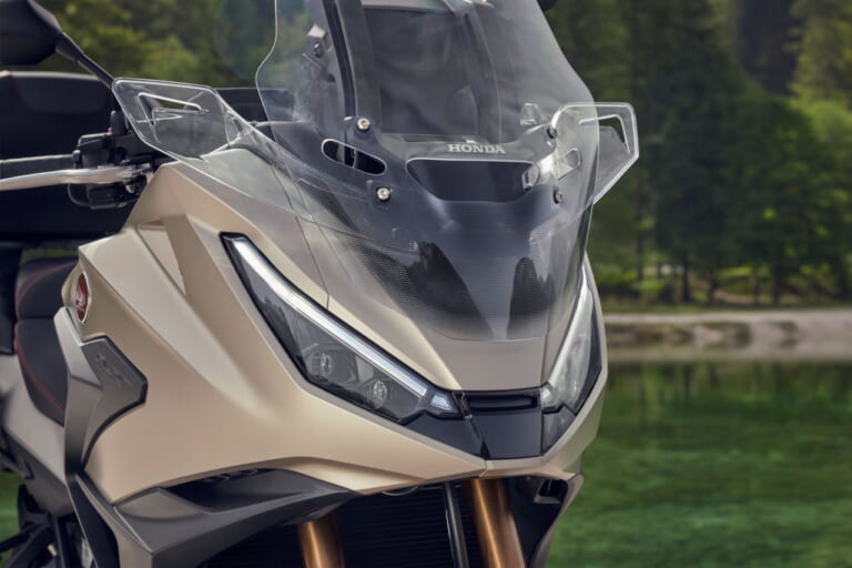 ホンダ|NT1100|欧州仕様|2025年モデル|ホンダが新型「NT1100」を発表! 6軸IMU+電子制御サスを採用、エンジン出力や外装デザインもアップデート【海外】