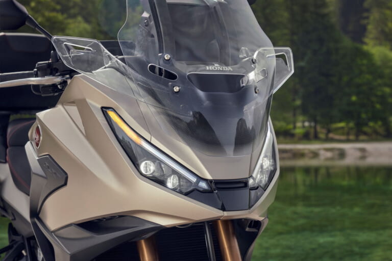 ホンダ|NT1100|欧州仕様|2025年モデル|ホンダが新型「NT1100」を発表! 6軸IMU+電子制御サスを採用、エンジン出力や外装デザインもアップデート【海外】