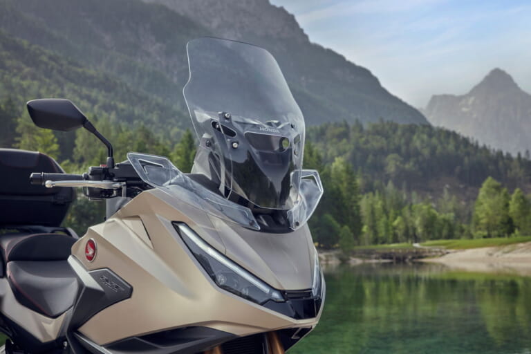 ホンダ|NT1100|欧州仕様|2025年モデル|ホンダが新型「NT1100」を発表! 6軸IMU+電子制御サスを採用、エンジン出力や外装デザインもアップデート【海外】