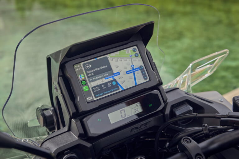 ホンダ|NT1100|欧州仕様|2025年モデル|ホンダが新型「NT1100」を発表! 6軸IMU+電子制御サスを採用、エンジン出力や外装デザインもアップデート【海外】