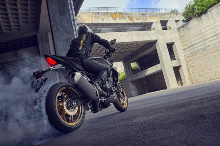 2025 HONDA CB1000 HORNET SP|ホンダCB1000ホーネット/SP〈いま国内で買える新型バイクカタログ|大型二輪(1000-751cc)〉