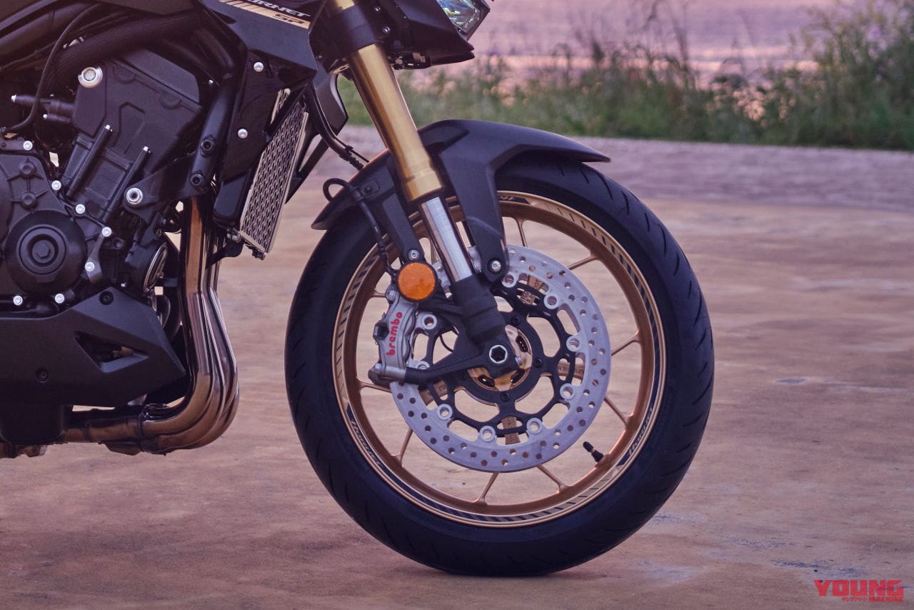 ホンダ|CB1000ホーネットSP|欧州仕様|2025年モデル|120万円台で発売?! ホンダが新型モデル「CB1000ホーネット/SP」を発表、SPはオーリンズ&ブレンボ装備【欧州】