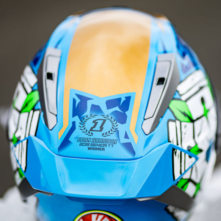 SHOEI X-Fifteen HARRISON|【限定30個】マン島TT選手のレプリカグラフィック「X-Fifteen HARRISON」発売決定【受注は10月31日まで】