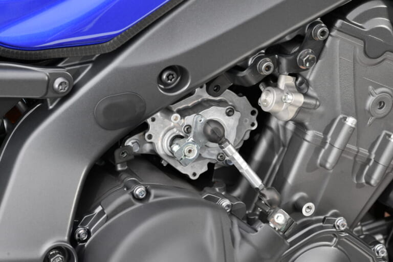 ヤマハ|YZF-R9|ヤマハYZF-R9生取材/最新ネタ取って出し! カラバリ3色?/150万円切る?/上位グレードナシ?/Y-AMTは…?