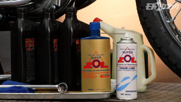 絶版バイクのフルレストア直後、高性能エンジンオイル添加剤で“アンチエイジング”ケア