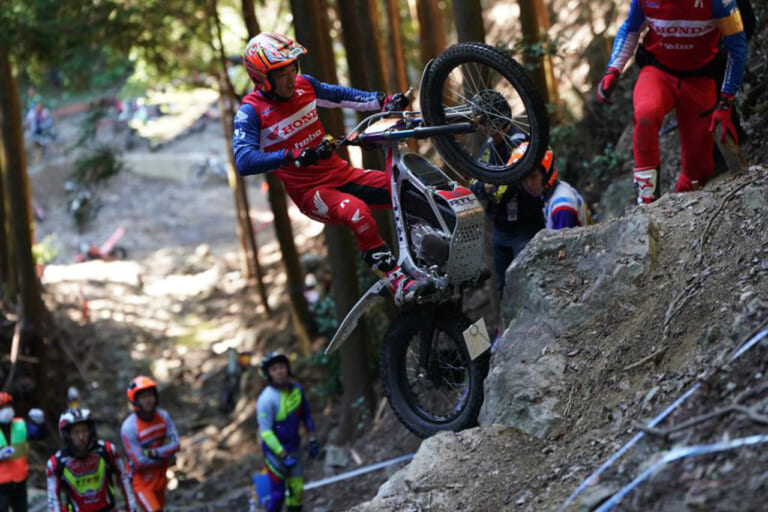 ホンダ|藤波貴久|RTL ELECTRIC|藤波貴久×RTLエレクトリック、宣言通りの優勝! 世界選手権引退後、21年ぶりの全日本で