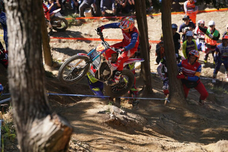 ホンダ|藤波貴久|RTL ELECTRIC|藤波貴久×RTLエレクトリック、宣言通りの優勝! 世界選手権引退後、21年ぶりの全日本で