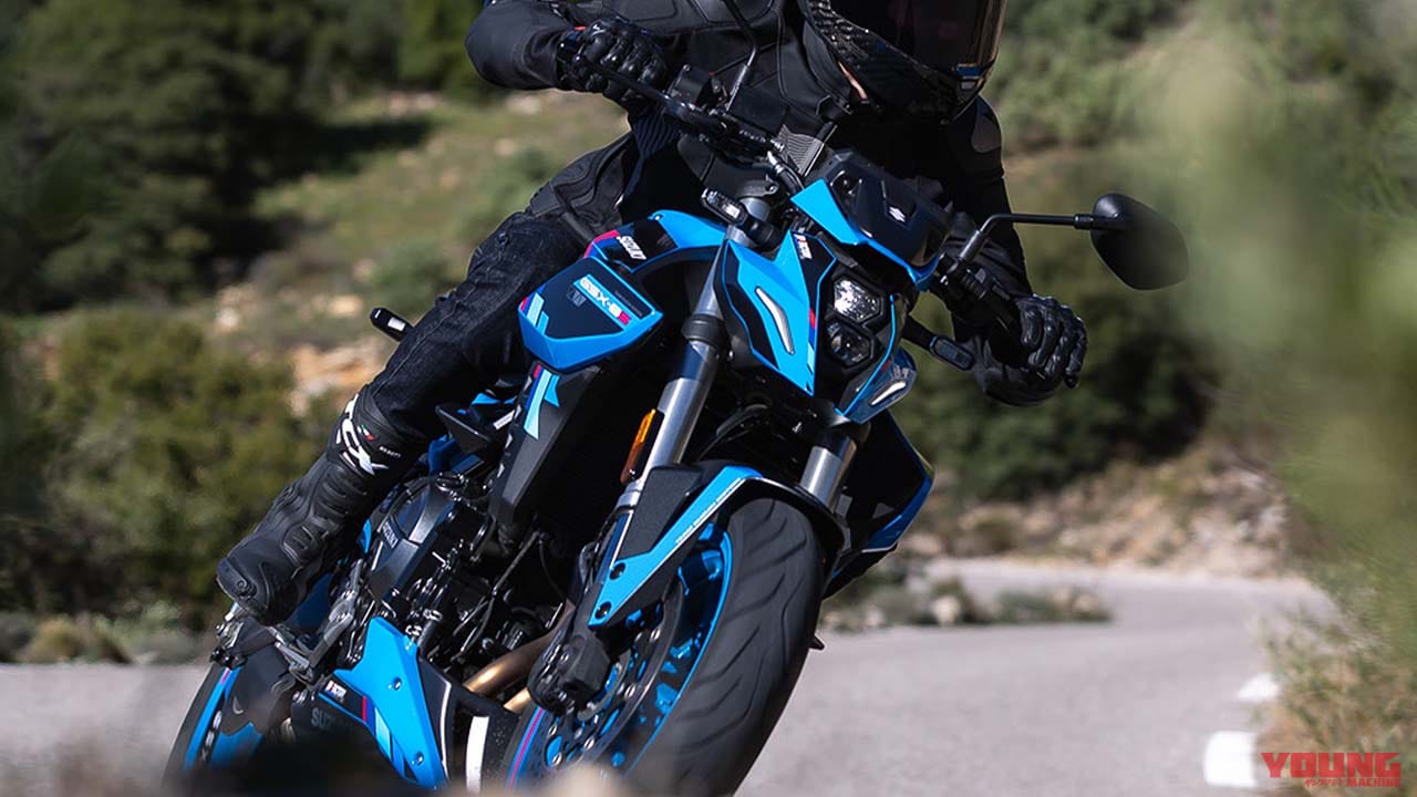 伊スズキから「GSX-8S チームスズキエディション」登場! スペシャルグラフィック+メーターバイザーほか