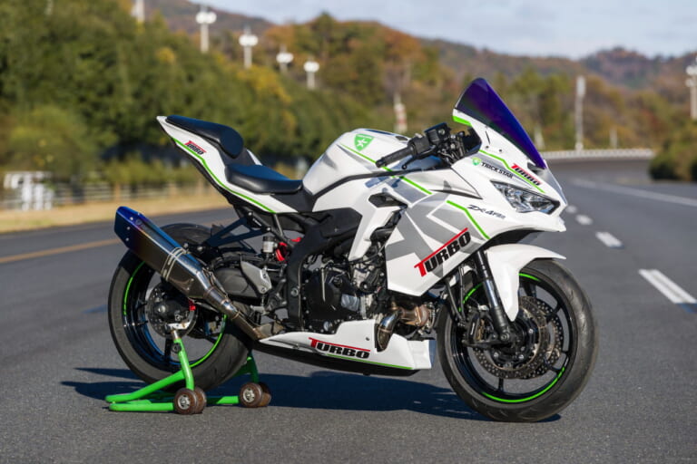 トリックスター|ZX-4R TURBO|トリックスター「ZX-4R TURBO」最高速300km/hチャレンジ、シェイクダウン!
