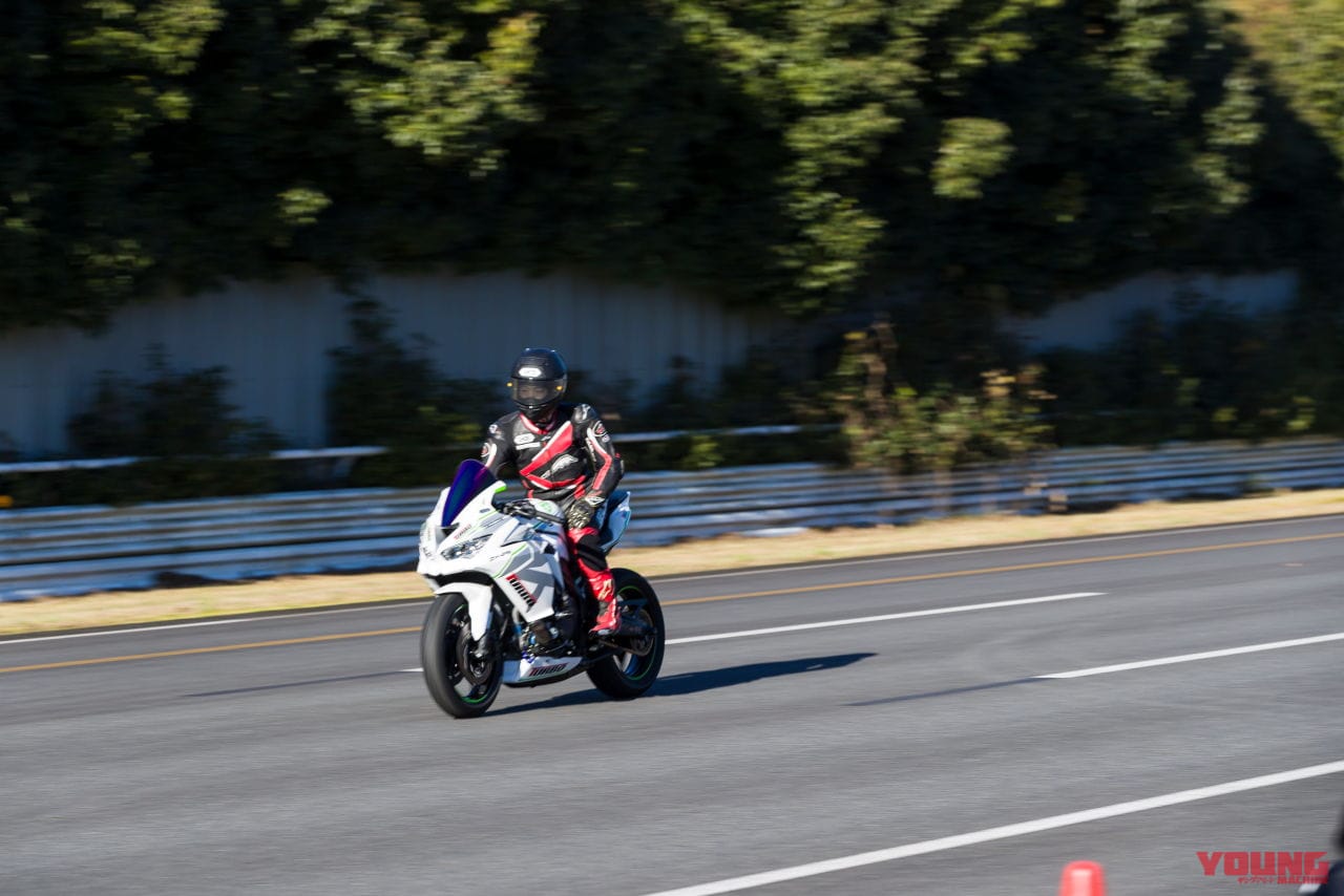 トリックスター|ZX-4R TURBO|トリックスター「ZX-4R TURBO」最高速300km/hチャレンジ、シェイクダウン!