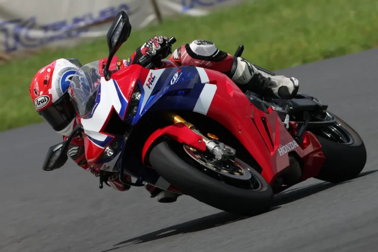 HONDA CBR1000RR-R FIREBLADE SP