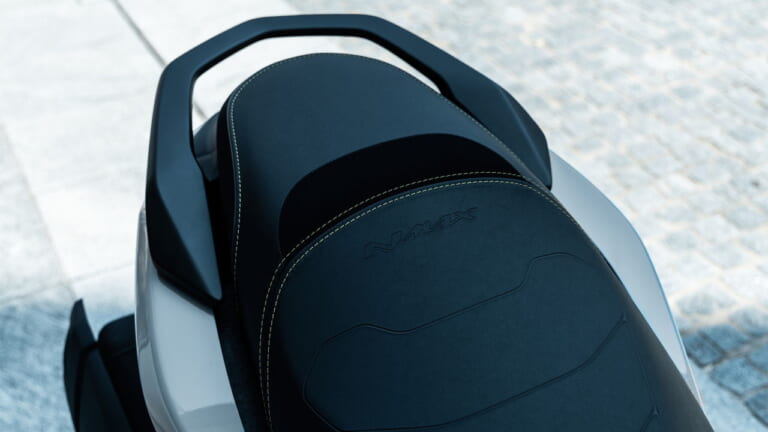 ヤマハ|NMAX125 テックマックス|欧州仕様|2025年モデル|ヤマハが新型「NMAX125」「NMAX125テックマックス」を発表! 日本でも新型にモデルチェンジ確実【海外】