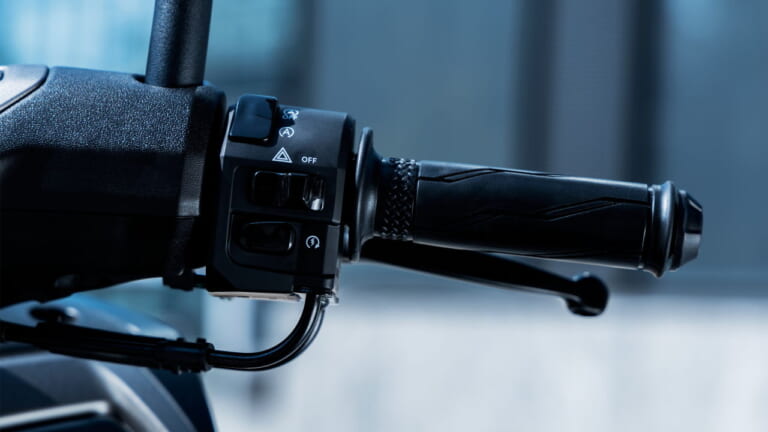 ヤマハ|NMAX125|欧州仕様|2025年モデル|ヤマハが新型「NMAX125」「NMAX125テックマックス」を発表! 日本でも新型にモデルチェンジ確実【海外】