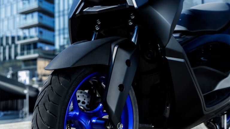 ヤマハ|NMAX125|欧州仕様|2025年モデル|ヤマハが新型「NMAX125」「NMAX125テックマックス」を発表! 日本でも新型にモデルチェンジ確実【海外】