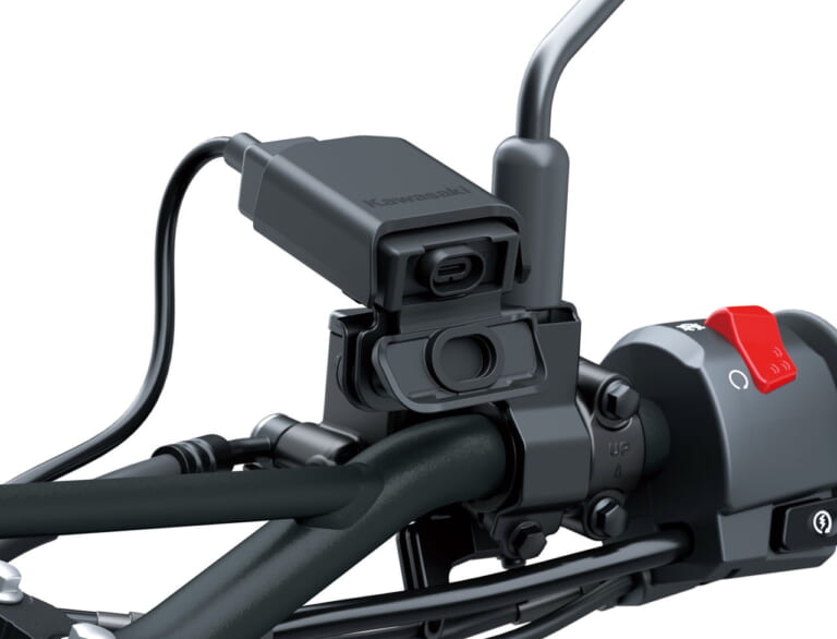 カワサキ|KLX230SM|2025年モデル|カワサキ新型「KLX230SM」登場! フレームと足まわりを再設計、デザイン刷新&スマホ接続機能をゲット