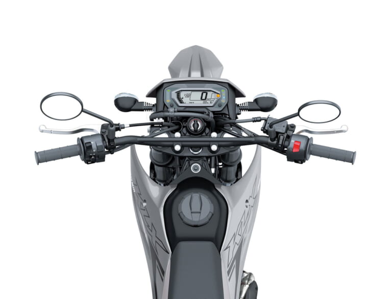 カワサキ|KLX230SM|2025年モデル|カワサキ新型「KLX230SM」登場! フレームと足まわりを再設計、デザイン刷新&スマホ接続機能をゲット