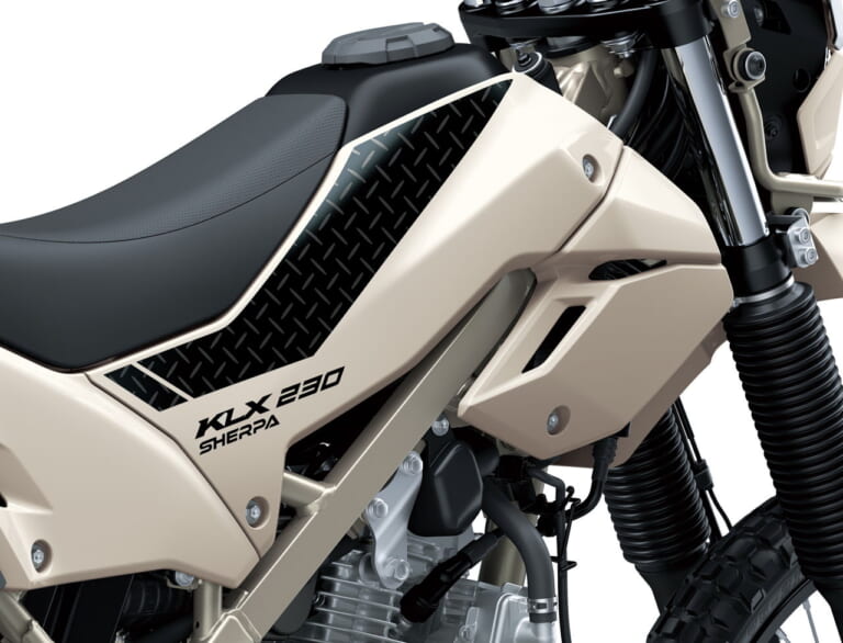 カワサキ|KLX230 シェルパ|2025年モデル|カワサキ新型「KLX230 シェルパ」発売日が12/25に決定!! KLX230シリーズに加わった“トレッキング”仕様