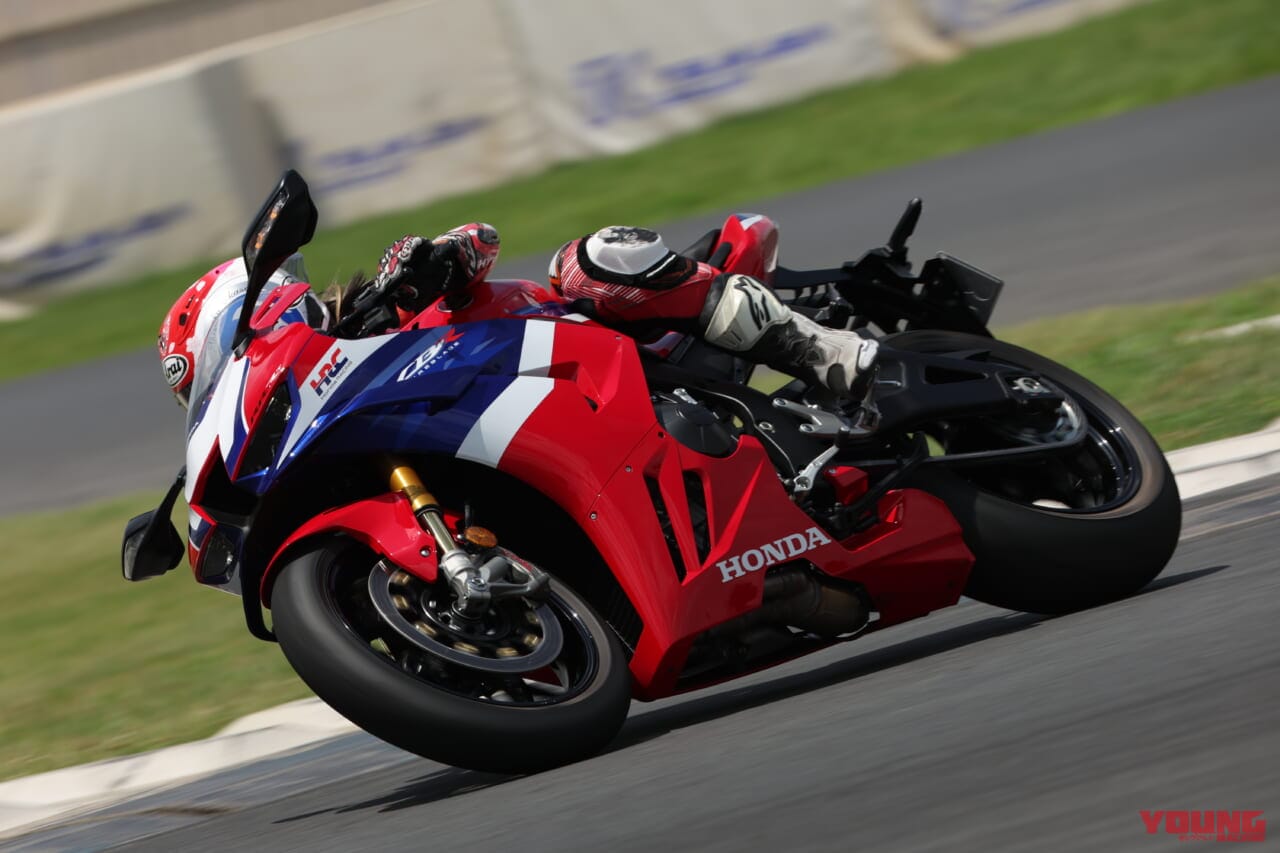 |【12月5日(木)19:00〜】オンラインサロン開催! 「岡崎静夏がガチでバイクの話しかしない90分」