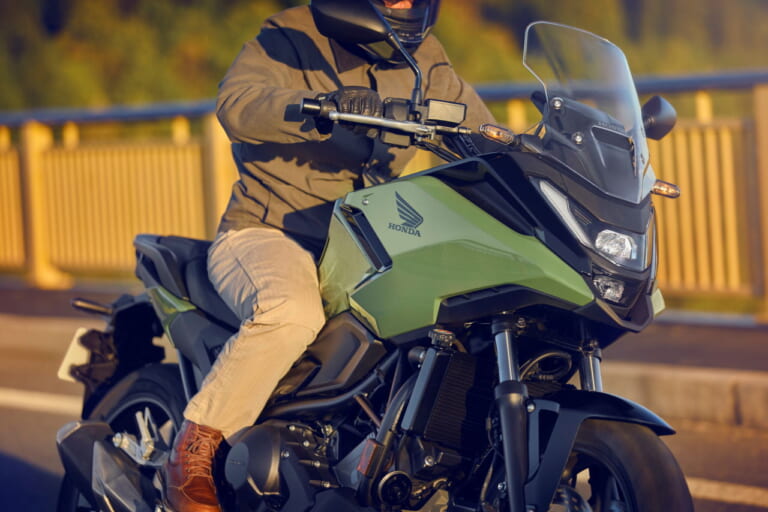 ホンダ|NC750X|欧州仕様|2025年モデル|ホンダが新型「NC750X」発表!! コネクテッドTFTメーターにダブルディスク獲得、外装の一部にバイオ由来素材【海外】