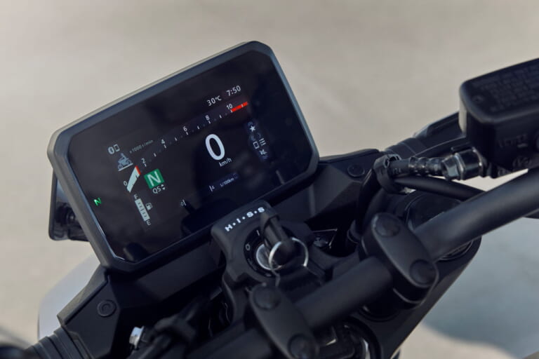 ホンダ|CB750 ホーネット|欧州仕様|2025年モデル|日本でも発売決定! ホンダ新型「CB750 ホーネット」はフェイスリフトと新TFT液晶メーター採用【海外】