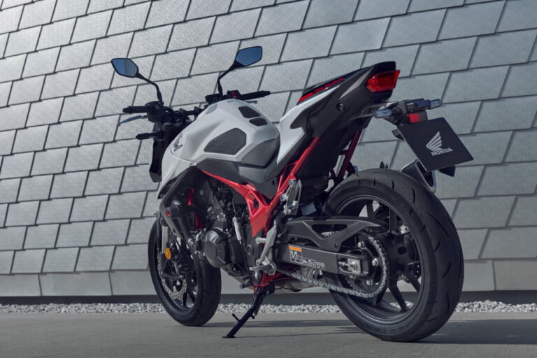 ホンダ|CB750 ホーネット|欧州仕様|2025年モデル|日本でも発売決定! ホンダ新型「CB750 ホーネット」はフェイスリフトと新TFT液晶メーター採用【海外】