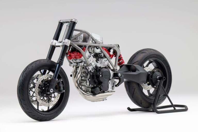 電動過給機付きV型3気筒エンジン(コンセプトモデル)|【あるぞ隠し玉!!】東京・大阪モーターサイクルショー「ホンダ電動ターボV3」「YZF-R9」「DR-Z4S」など出展モデルが判明!