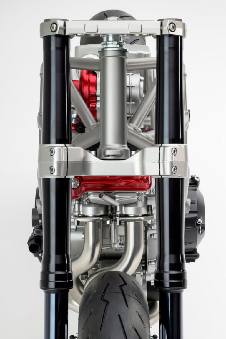 ホンダ|電動過給機付きV型3気筒エンジン(コンセプトモデル)|なんと電動過給のV型3気筒エンジン!! ホンダが全く新しい内燃機関搭載コンセプトモデルを世界初公開!【海外】