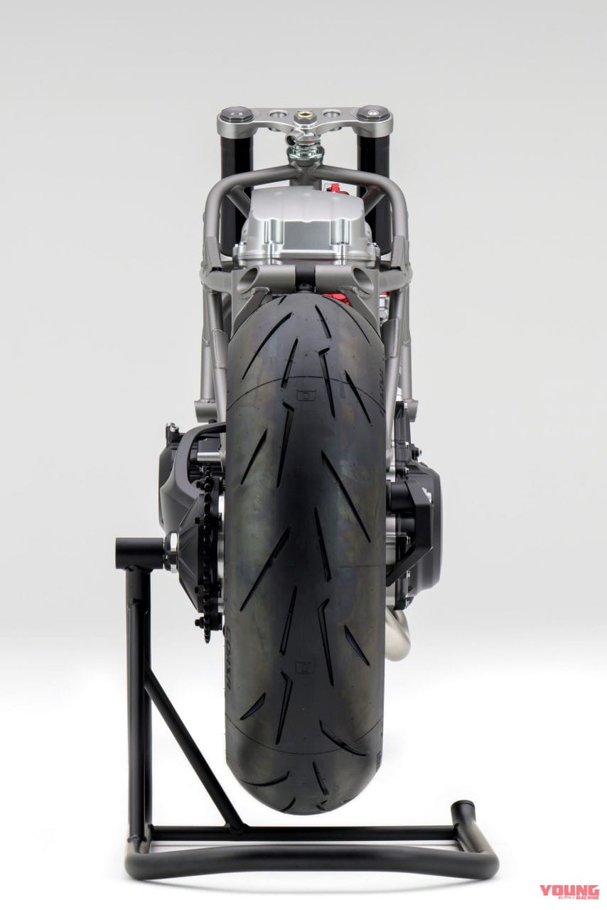 ホンダ|電動過給機付きV型3気筒エンジン(コンセプトモデル)|なんと電動過給のV型3気筒エンジン!! ホンダが全く新しい内燃機関搭載コンセプトモデルを世界初公開!【海外】