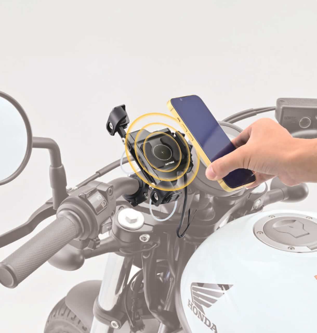 DAYTONA スマートフォンホルダー＋e｜デイトナ12月最新製品情報! ワイヤレス充電スマホホルダー/新型移動式オービスMSSS対応レーダー等など